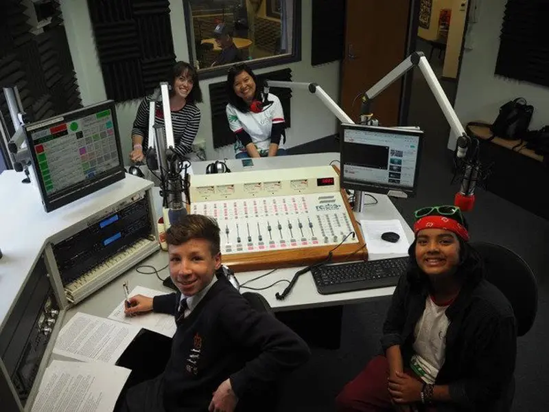 Tuấn Minh hiện đang theo học song ngành Tài chính và Khoa học Máy tính tại Đại học Auckland, New Zealand (xếp hạng 87 trong Bảng xếp hạng các trường Đại học trên thế giới 2023 theo QS World University Rankings)