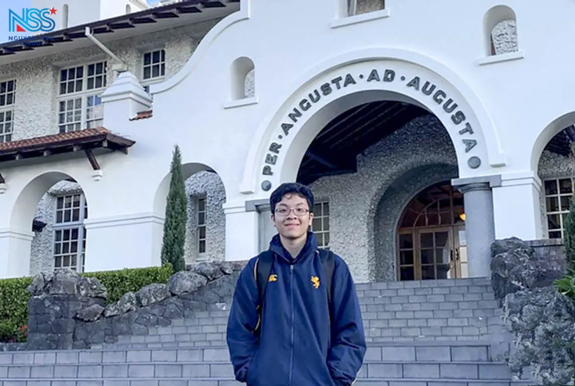 Việt Anh tại trường Auckland Grammar School (New Zealand)